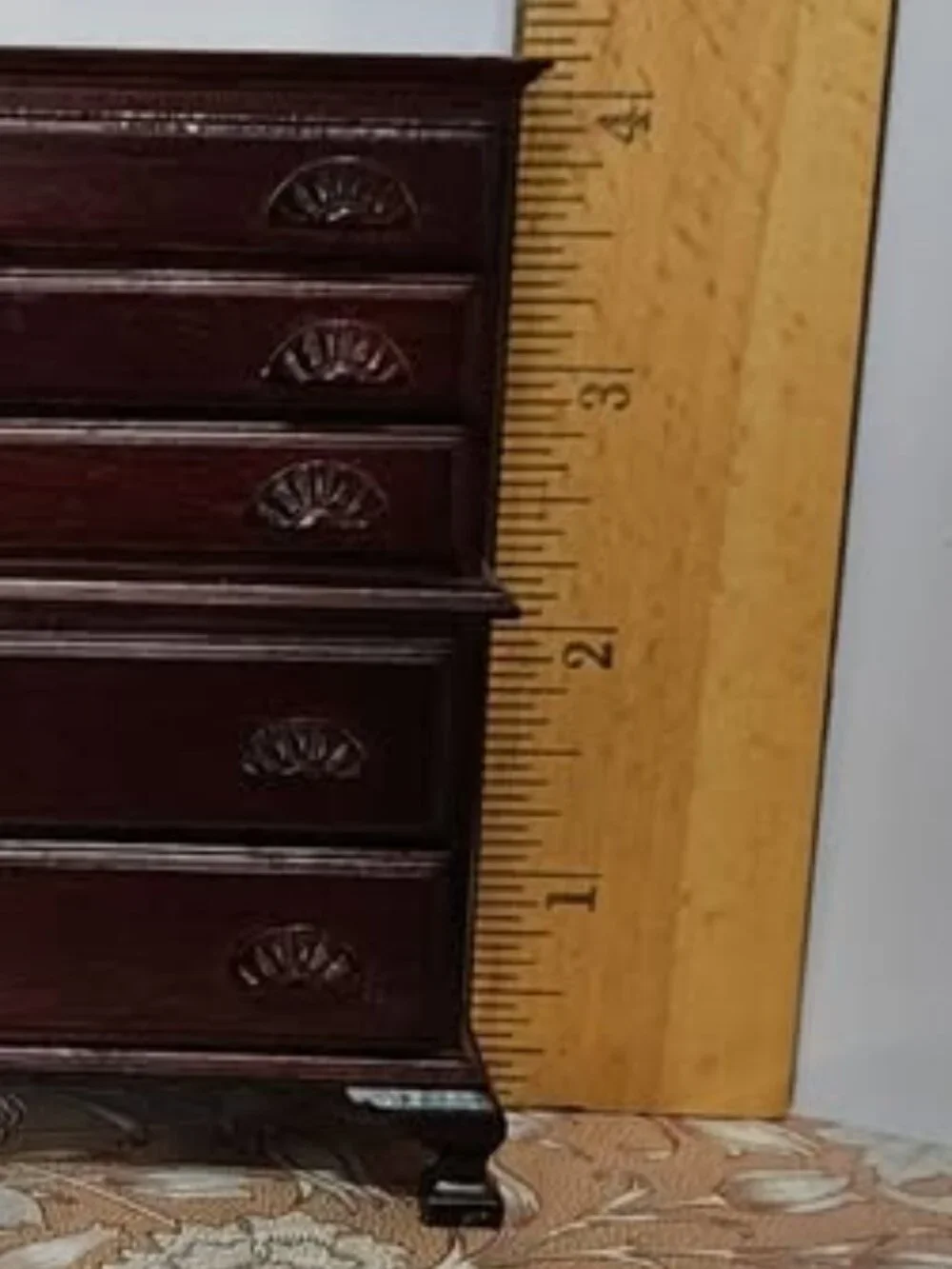 N/A this dollhouse